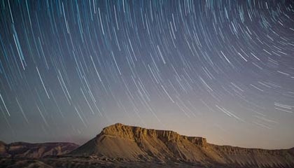 九游体育网站_ 全国户外滑雪比赛，冰雪世界的极速狂飙，滑雪竞速游戏