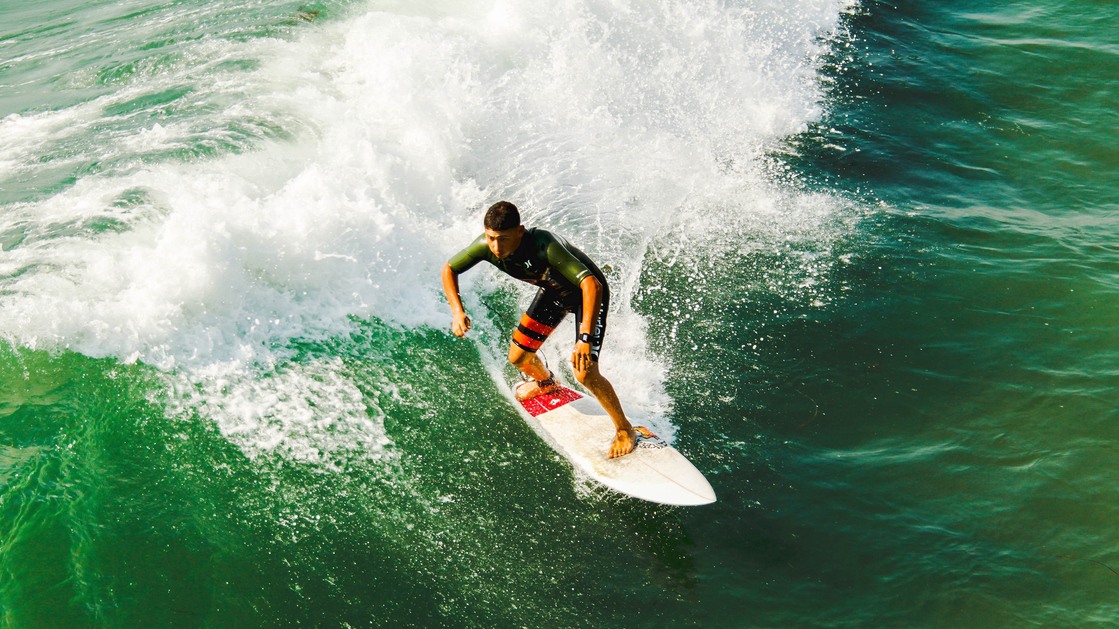 “德甲豪强鏖战，实力展现令人震撼”，意甲豪强