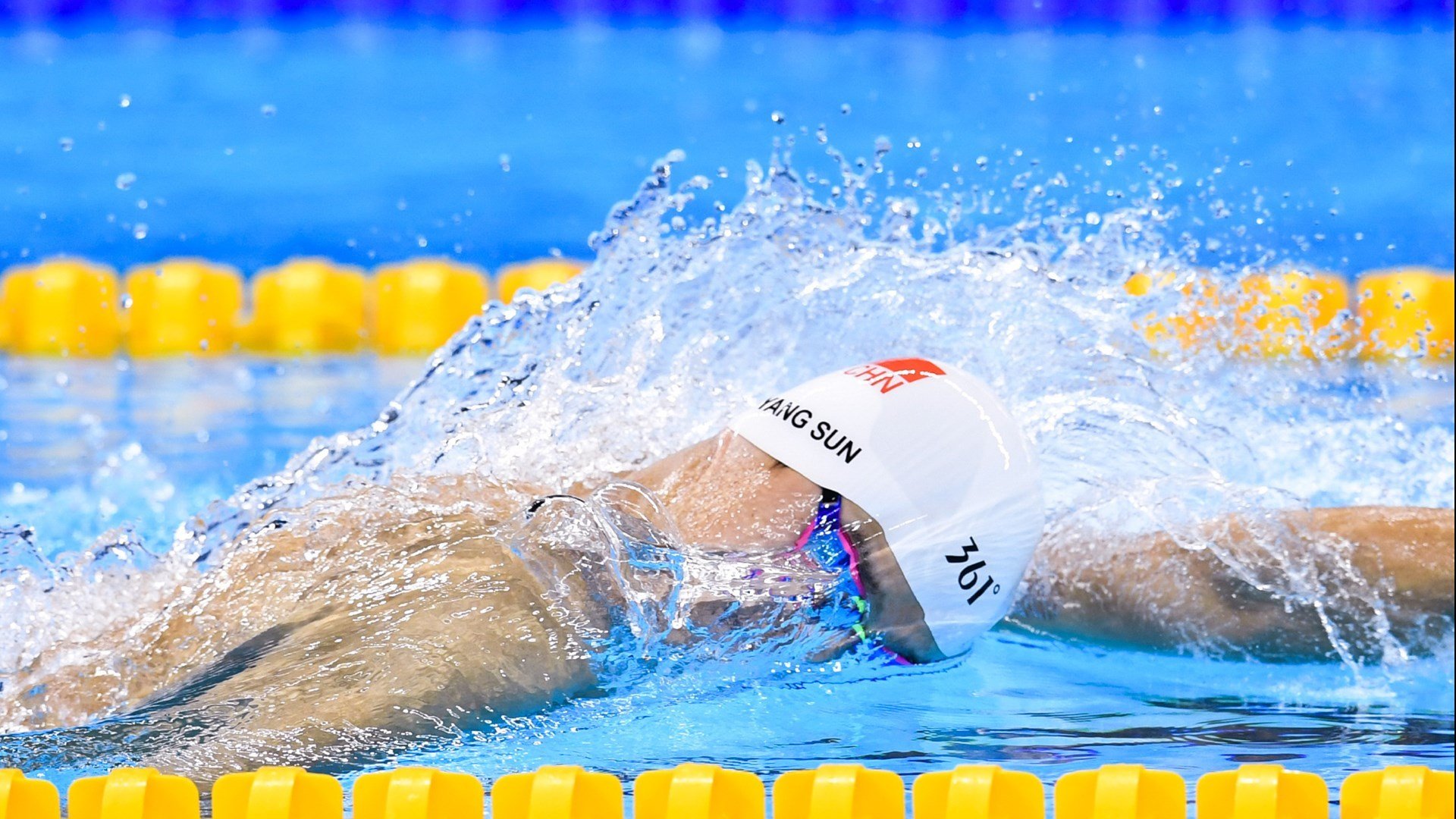 西班牙德比大战：豪门对决点燃赛场激情，西班牙足球德比