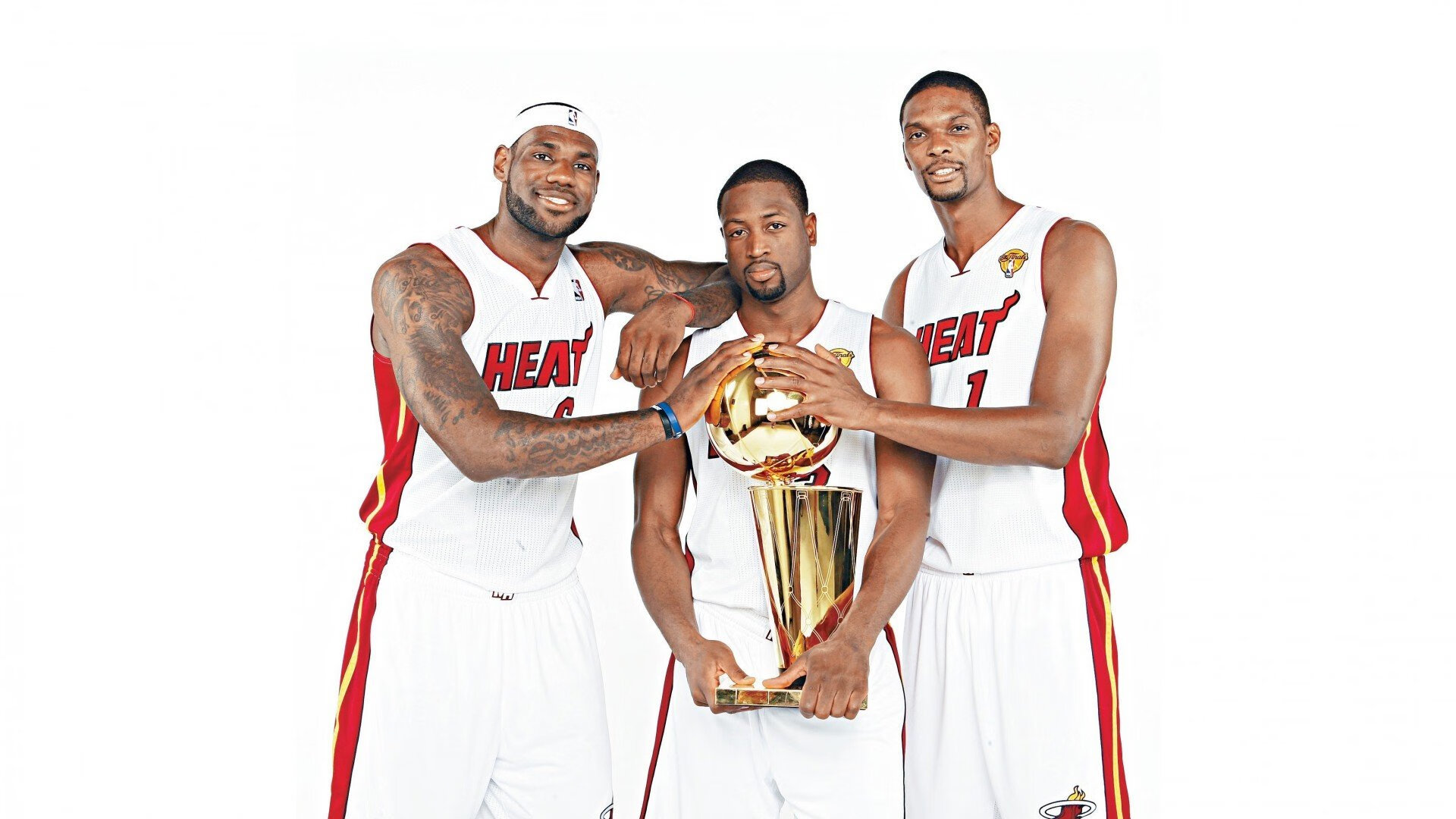 西甲:马德里双雄暂居前两名,追赶者紧追不舍,马德里竞技西甲赛程